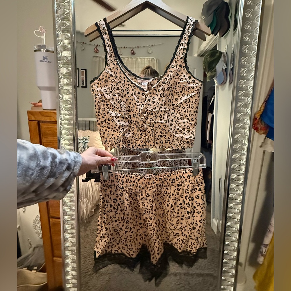 Victoria's Secret Leopard Print Lace Trim Pajama Set Top & Bottoms included